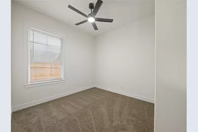 1033 E Bowie Street, Fort Worth, TX 76104 - Photo 20