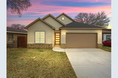 1033 E Bowie Street, Fort Worth, TX 76104 - Photo 1