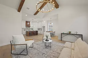 1033 E Bowie St, Fort Worth, TX 76104 - Photo 12