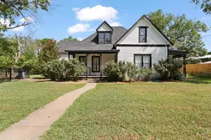 809 E Adams St, Itasca, TX 76055 - Photo 1