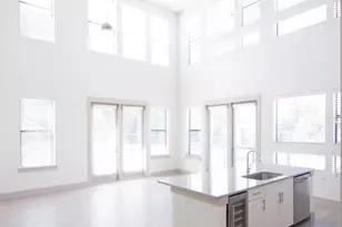 2100 Moser Ave, Dallas, TX 75206 - Photo 2