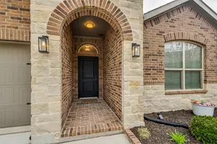 15901 Tottenhall Pass, Fort Worth, TX 76247 - Photo 2