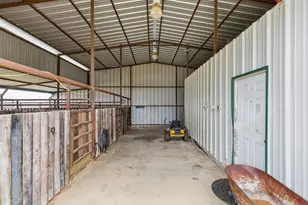 1087 Co Rd 2395, Alvord, TX 76225 - Photo 24