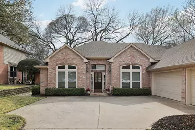 2913 Moss Creek Court, McKinney, TX 75072 - Photo 2