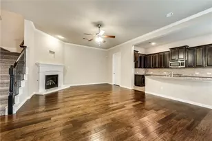 2452 Embleton Dr, Lewisville, TX 75067 - Photo 8