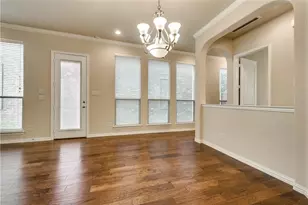 2452 Embleton Dr, Lewisville, TX 75067 - Photo 6