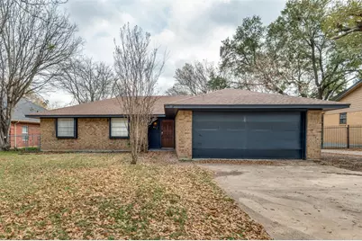 813 Green Pastures Drive, Cedar Hill, TX 75104 - Photo 1