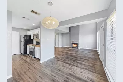 1222 W Hudgins Street, Grapevine, TX 76051 - Photo 6