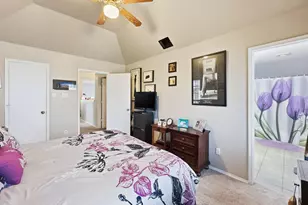 1222 W Hudgins St, Grapevine, TX 76051 - Photo 26