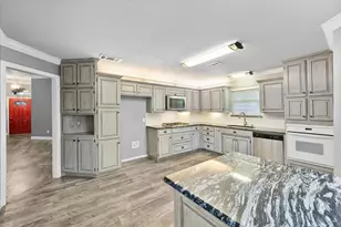 303/305 Cecile Ct, Arlington, TX 76013 - Photo 16