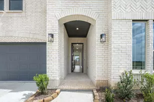 249 Fireberry Dr, Glenn Heights, TX 75154 - Photo 4