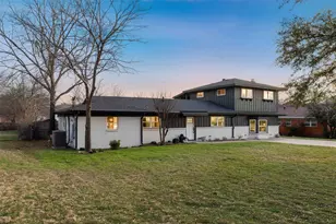 6201 S Ridge Rd, Fort Worth, TX 76135 - Photo 2