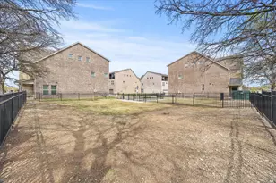329 Baker Dr, Plano, TX 75074 - Photo 28
