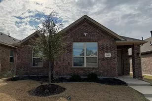 2448 Opaline Dr, Little Elm, TX 76227 - Photo 2
