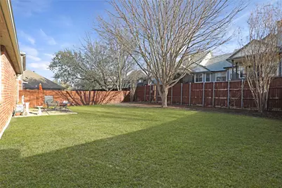 3913 Hawkins Drive, McKinney, TX 75072 - Photo 4