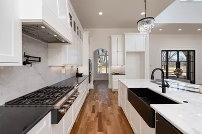 1637 Earhart Drive, Granbury, TX 76049 - Photo 4