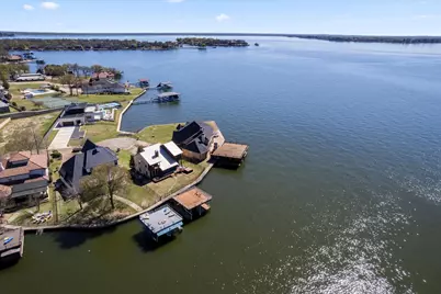 210 Hide A Way Drive, Mabank, TX 75156 - Photo 6