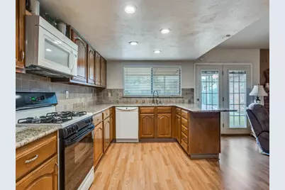 3513 Clover Meadow Drive, Garland, TX 75043 - Photo 8