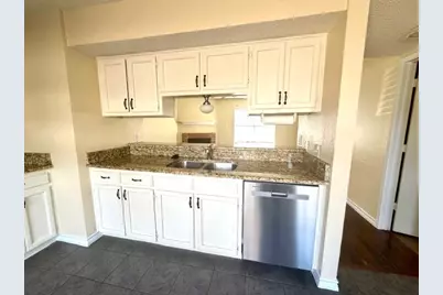 716 W Mulberry Street #1C, Denton, TX 76201 - Photo 6