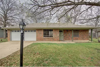 1703 Lamar Street, Mineral Wells, TX 76067 - Photo 1
