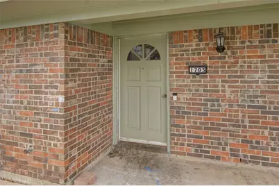 1703 Lamar Street, Mineral Wells, TX 76067 - Photo 4