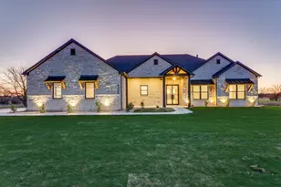 6306 Starlight Ranch Rd, Godley, TX 76044 - Photo 1
