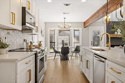 2912 Robindale Lane, Grapevine, TX 76051 - Photo 14