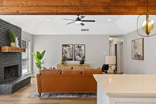 2912 Robindale Ln, Grapevine, TX 76051 - Photo 12