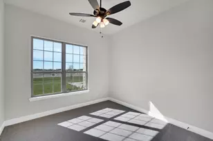 124 Lila Lk Dr, Waxahachie, TX 75165 - Photo 18