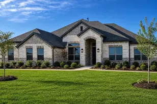124 Lila Lk Dr, Waxahachie, TX 75165 - Photo 1