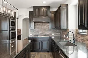 421 Willie Wy, Burleson, TX 76028 - Photo 10