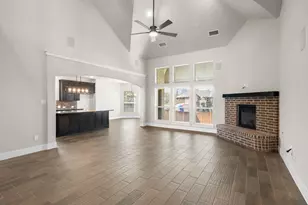 421 Willie Wy, Burleson, TX 76028 - Photo 6