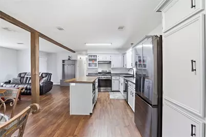 265 N Trinity Avenue, Emhouse, TX 75110 - Photo 8