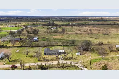 265 N Trinity Avenue, Emhouse, TX 75110 - Photo 32