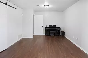 265 N Trinity Ave, Emhouse, TX 75110 - Photo 18