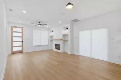 4222 Copeland Street, Dallas, TX 75210 - Photo 2