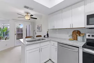 18040 Midway Rd, Dallas, TX 75287 - Photo 16