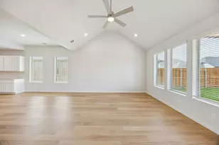 9328 Lone Maverick Dr, Fort Worth, TX 76036 - Photo 16