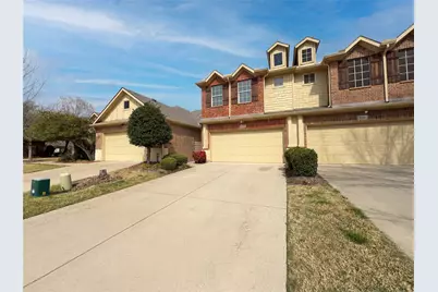 949 Wellington Drive, Lewisville, TX 75067 - Photo 8
