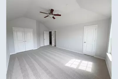 949 Wellington Drive, Lewisville, TX 75067 - Photo 4