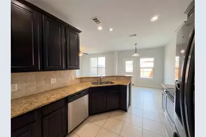 949 Wellington Drive, Lewisville, TX 75067 - Photo 14