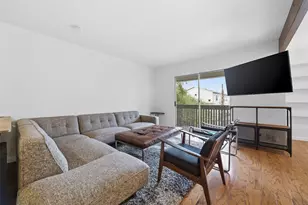 4837 Cedar Springs Rd, Dallas, TX 75219 - Photo 2