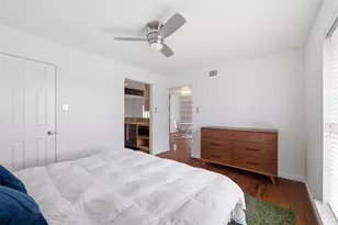 4837 Cedar Springs Rd, Dallas, TX 75219 - Photo 14