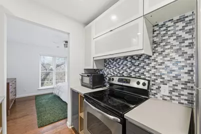 4837 Cedar Springs Road #311, Dallas, TX 75219 - Photo 8