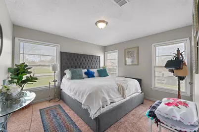 3524 Fossil Drive, Fort Worth, TX 76111 - Photo 18