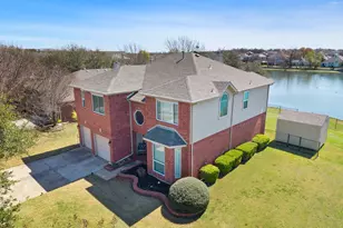 2700 Crater Lake Ln, Denton, TX 76210 - Photo 4