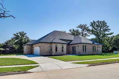 1208 Oak Harbor Boulevard, Azle, TX 76020 - Photo 2