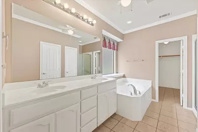 7308 Summit Parc Drive, Dallas, TX 75249 - Photo 16