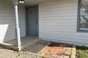 2526 Louise St, Denton, TX 76201 - Photo 2