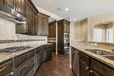 863 Gladewater Drive, Frisco, TX 75033 - Photo 18